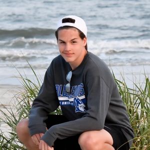 Meet your Posher, Justin